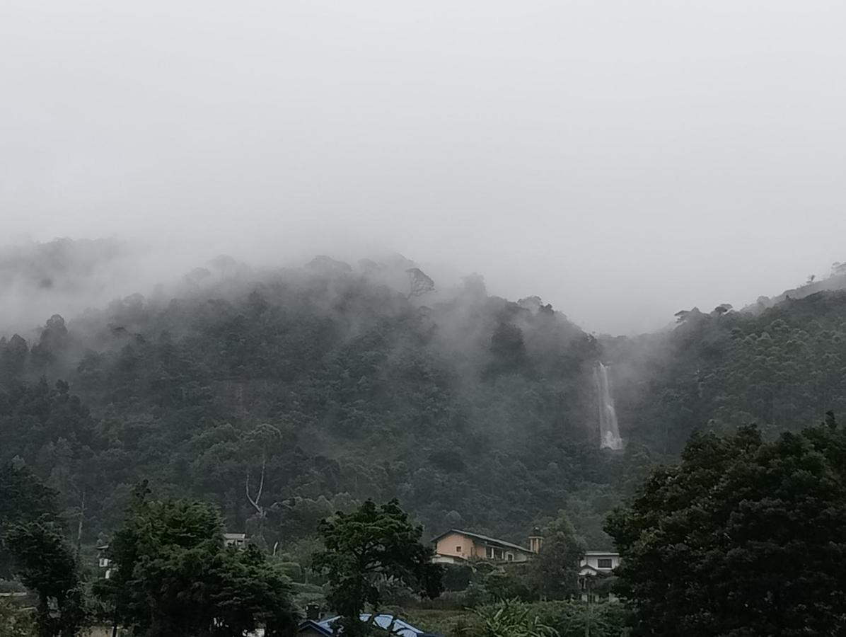 Thuvaraga Inn Nuwara Eliya Bagian luar foto