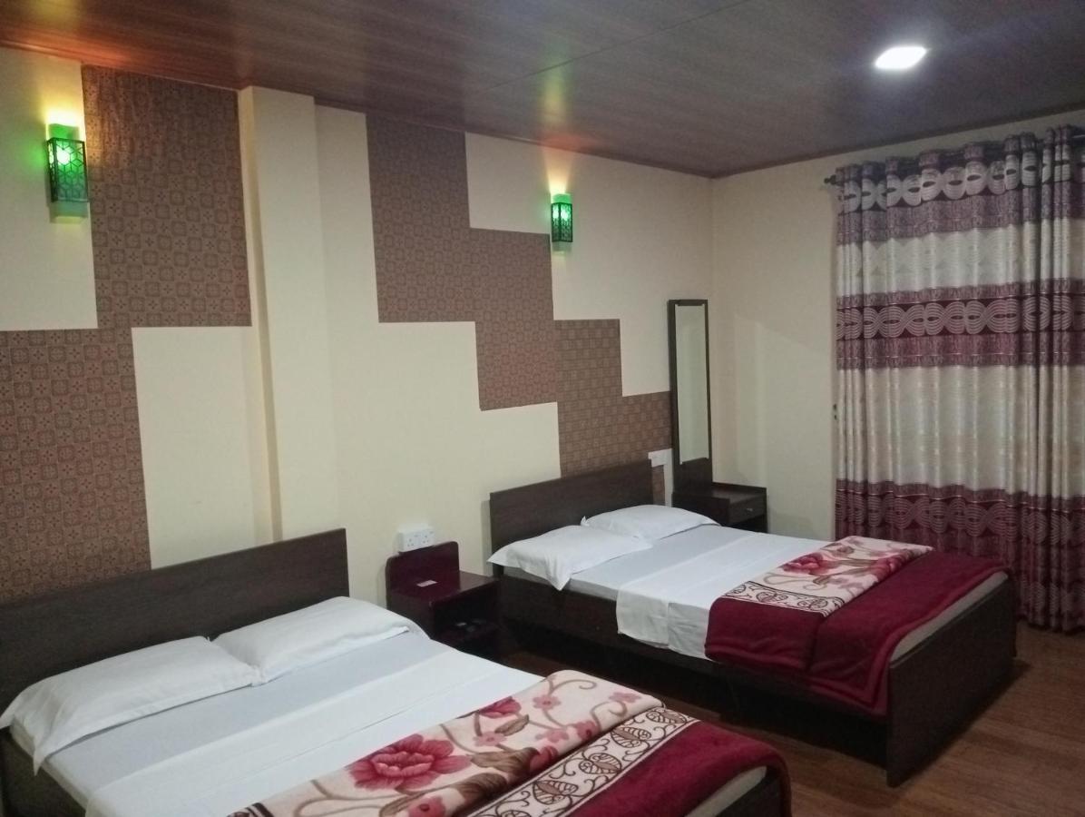Thuvaraga Inn Nuwara Eliya Bagian luar foto
